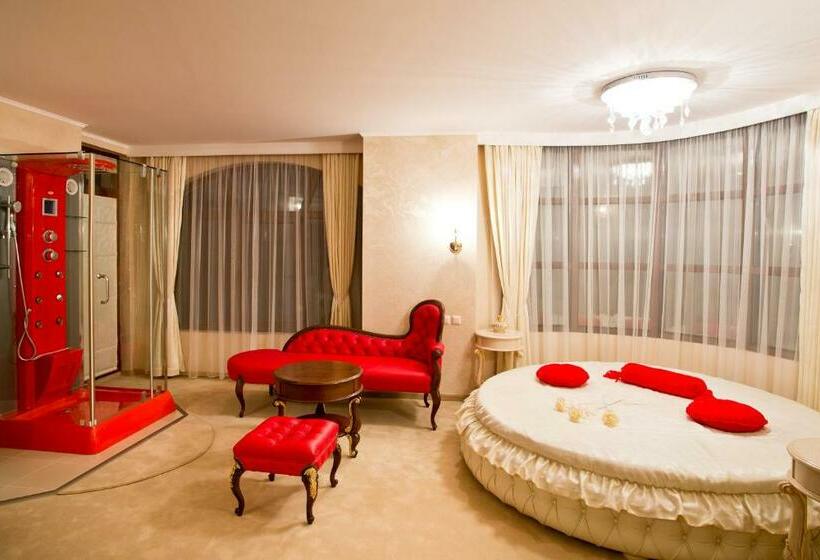 סוויטת ג'וניור דלוקס, Diamond