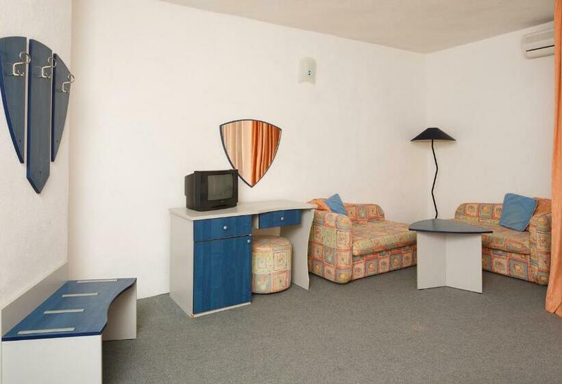 Quarto Familiar, Elmar