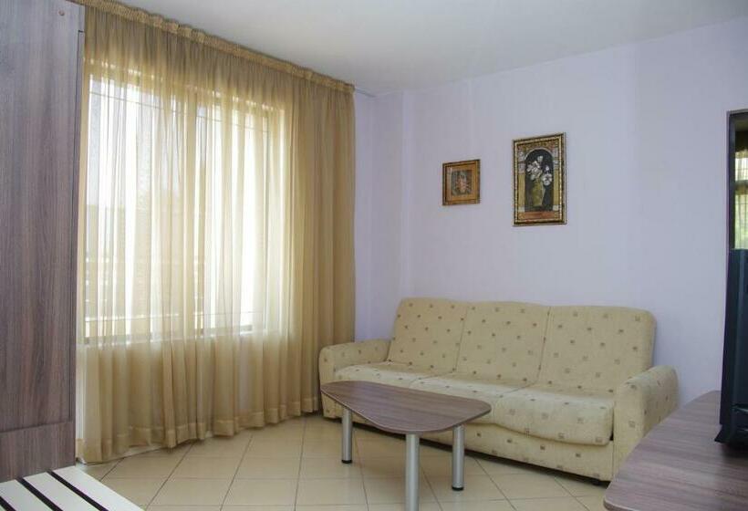 סוויטה עם מרפסת, Eos