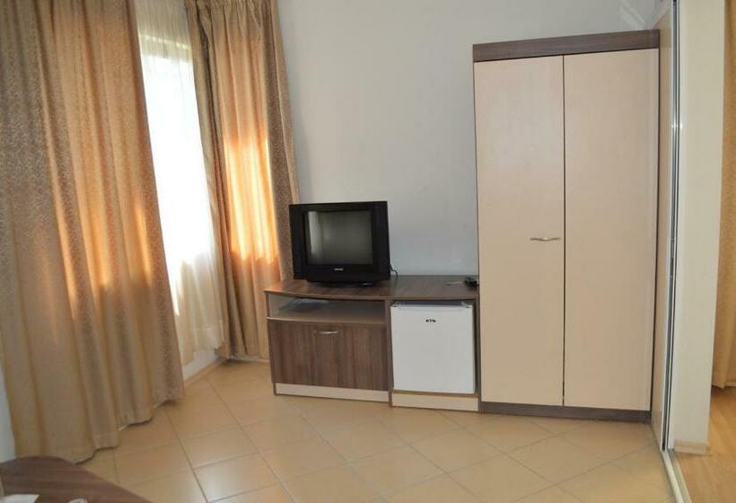 סוויטה עם מרפסת, Eos