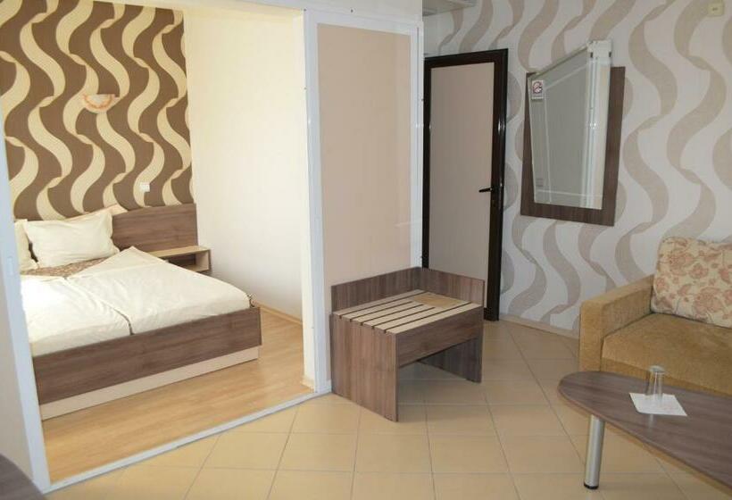 סוויטה עם מרפסת, Eos