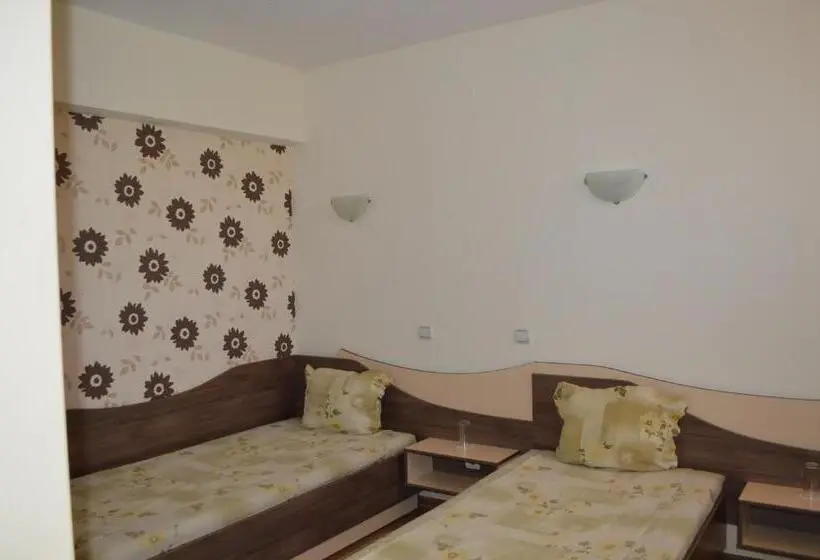 3-Bett-Standardzimmer, Eos