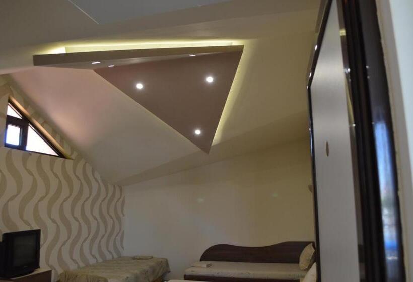 חדר סטנדרט לארבעה, Eos