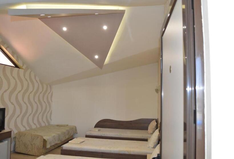 חדר סטנדרט לארבעה, Eos