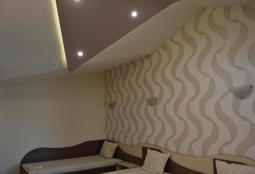 חדר סטנדרט לארבעה, Eos