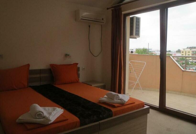 스탠다드 룸, Golden Lion