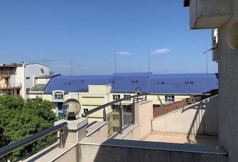 חדר סטנדרט, Golden Lion