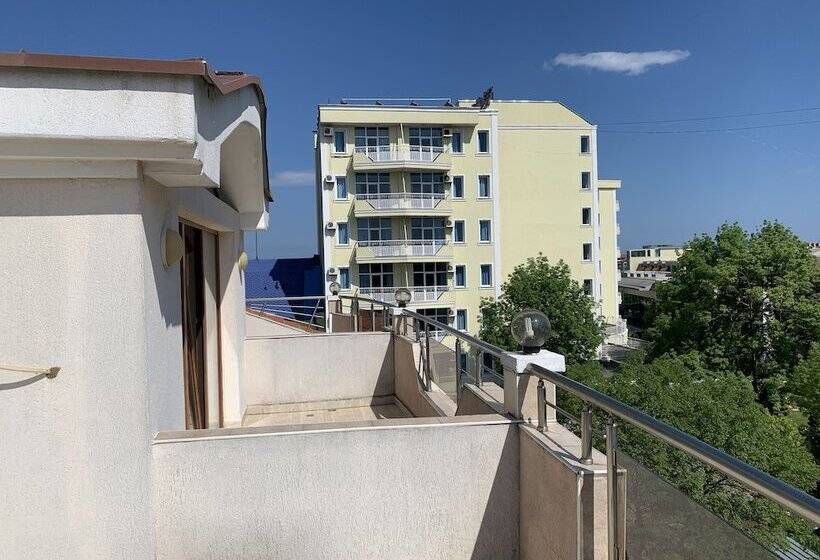 스탠다드 룸, Golden Lion