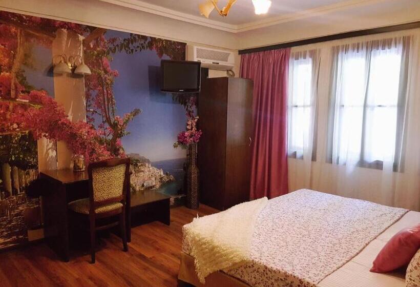 高级大房间, Minaliat Vek