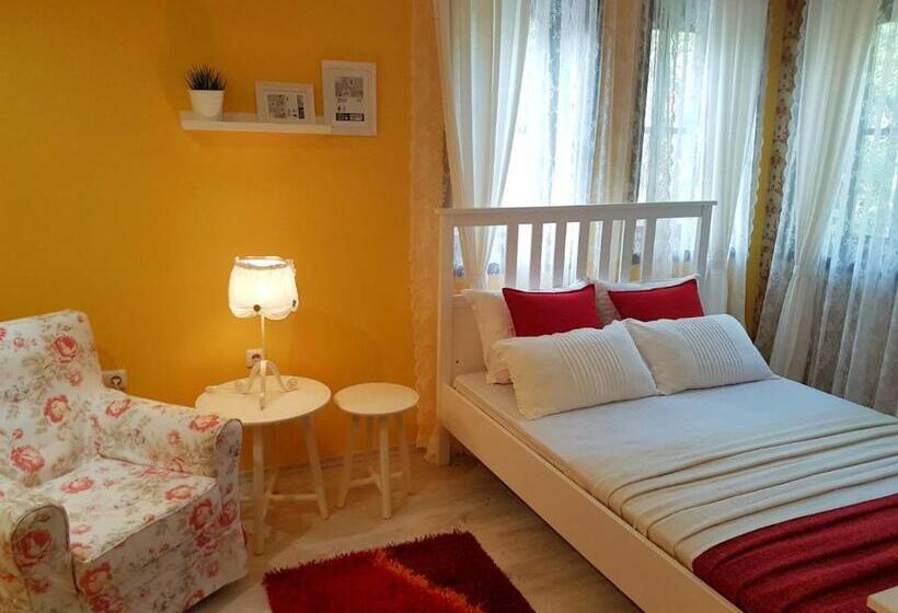 高级大房间, Minaliat Vek