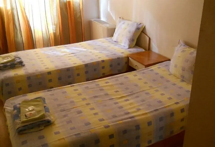 Habitación Estándar, Orient