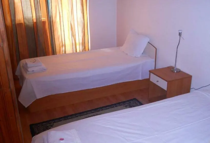 Habitación Estándar, Orient