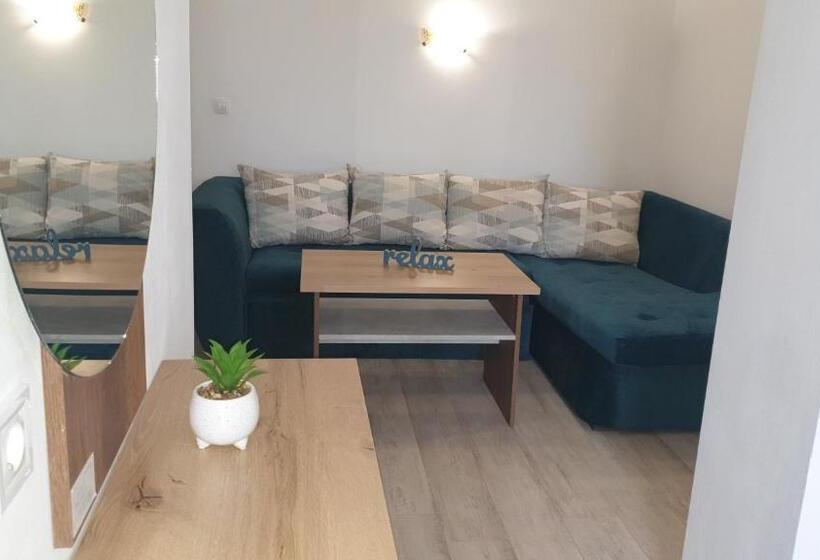 家庭套房, Priyateli   Friends