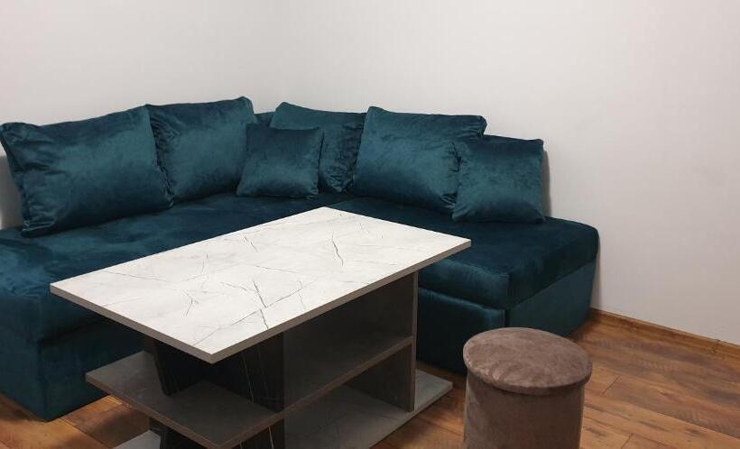 套房, Priyateli   Friends