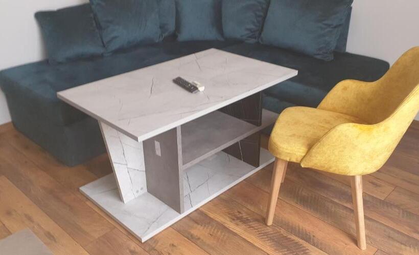 套房, Priyateli   Friends