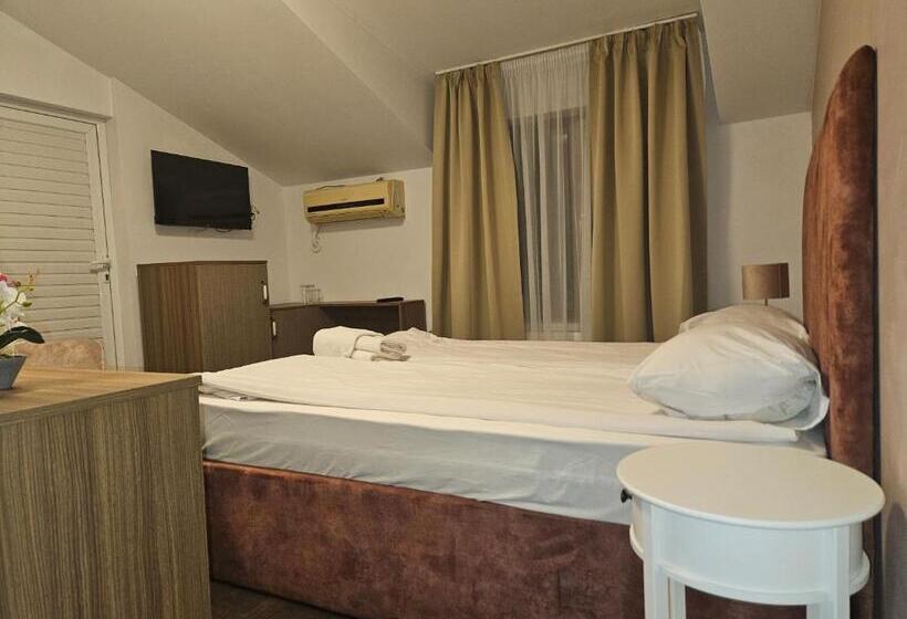 标准间, Priyateli   Friends