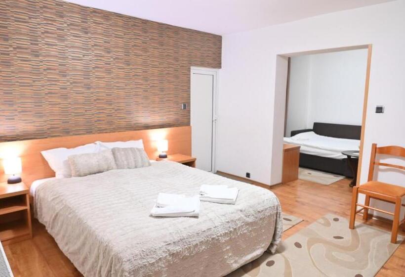 Семейный Номер, Rothmans