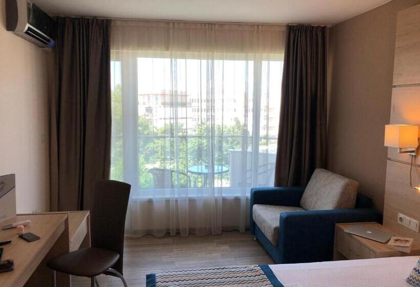 스탠다드 발코니 룸 측면 바다 전망, Royal Bay Resort   All Inclusive And Free Beach Accsess