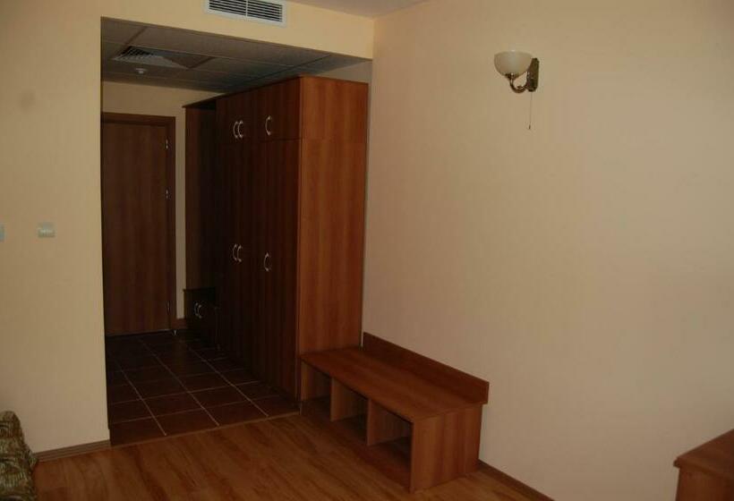 バルコニー付きスタンダードルーム, Svetitsata