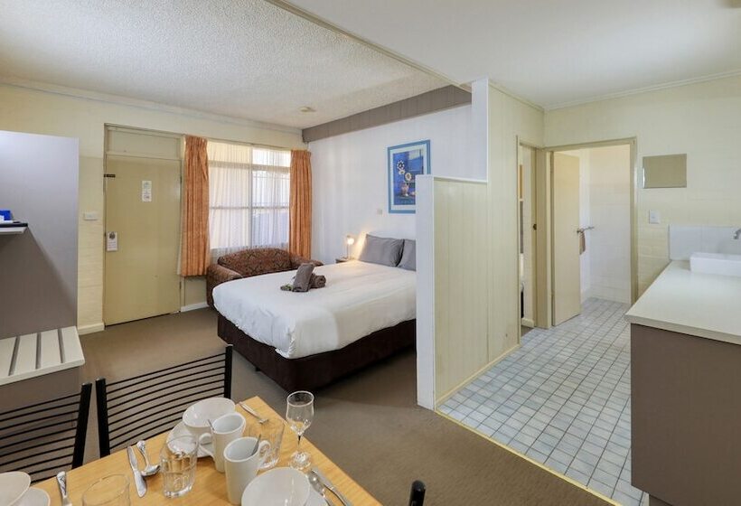 חדר סטנדרט, Bishops Lodge Narrandera