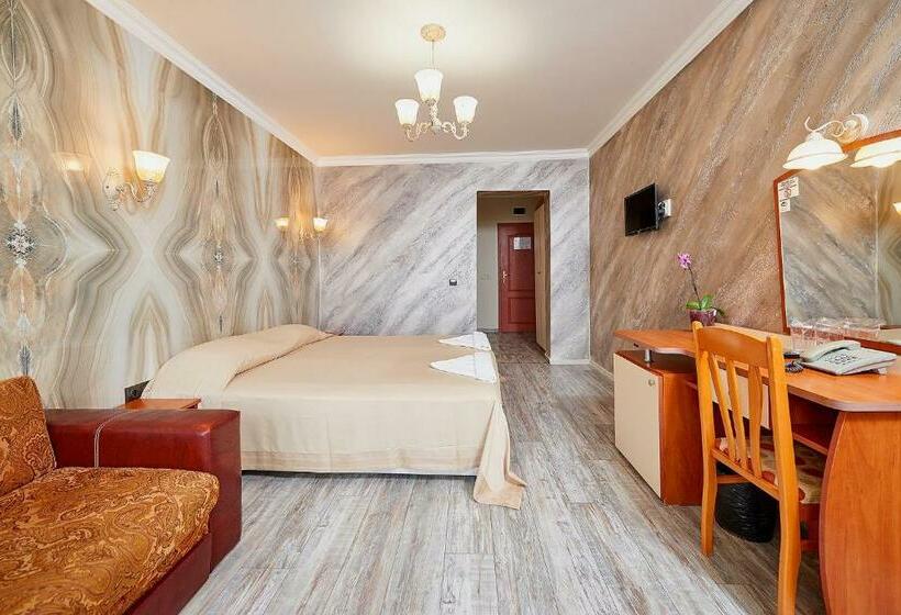 غرفة قياسية مزوَّدة بشُرفة, Petar And Pavel Hotel & Relax Center