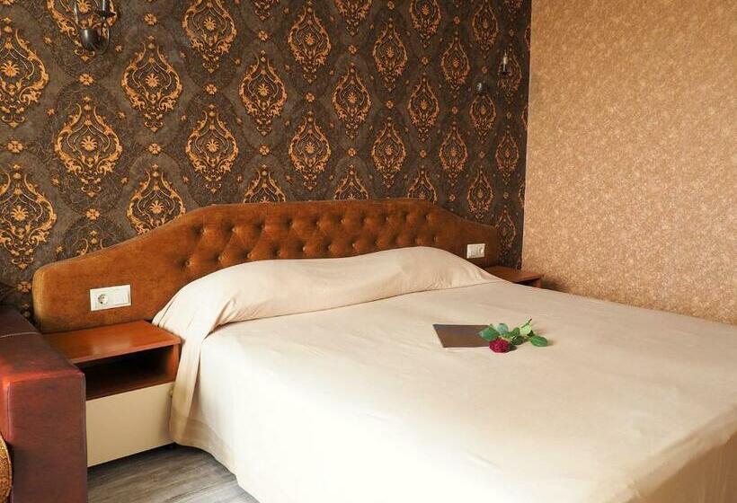 غرفة قياسية مزوَّدة بشُرفة, Petar And Pavel Hotel & Relax Center