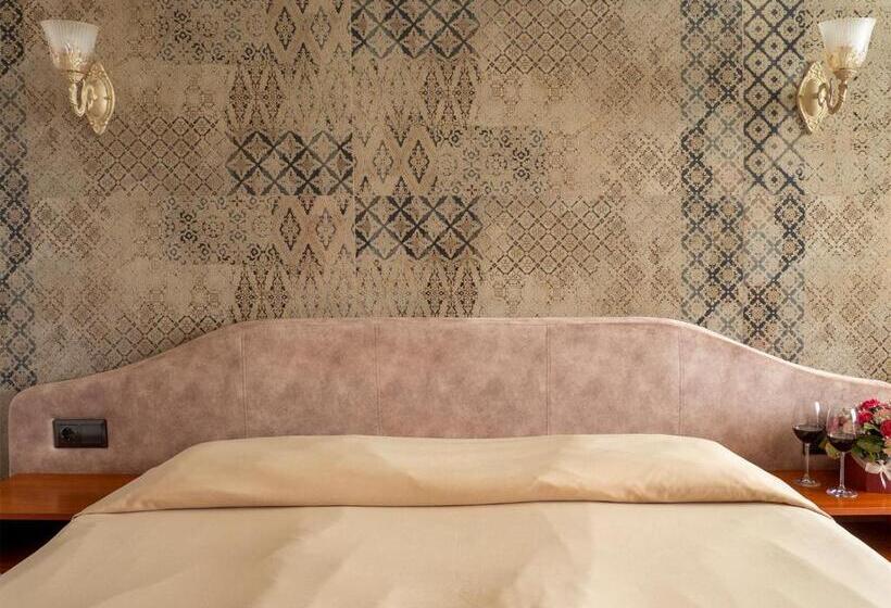 غرفة قياسية مزوَّدة بشُرفة, Petar And Pavel Hotel & Relax Center