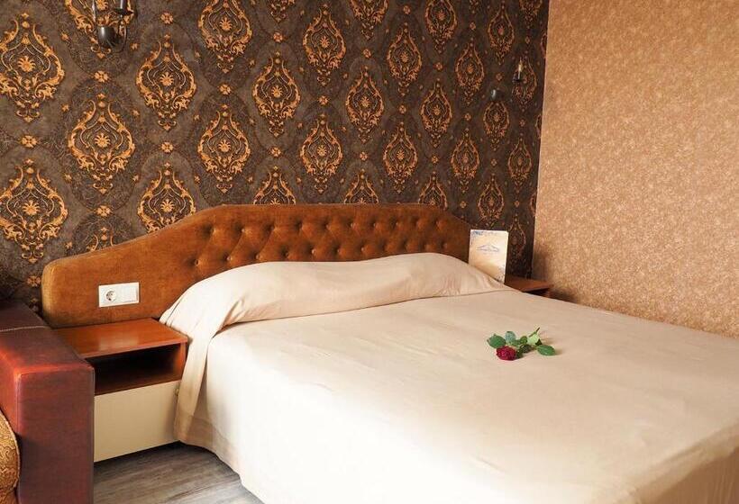 غرفة قياسية مزوَّدة بشُرفة, Petar And Pavel Hotel & Relax Center