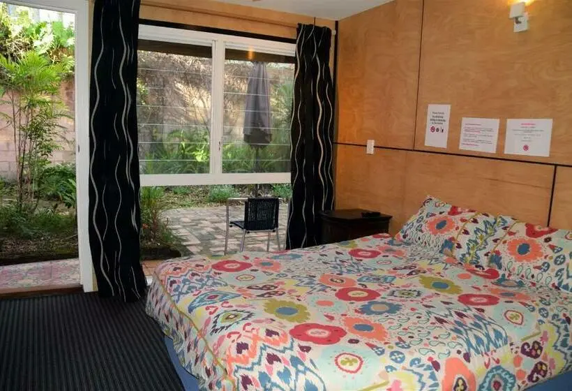 Habitació Estàndard Bany Compartit, Dolphins Backpackers