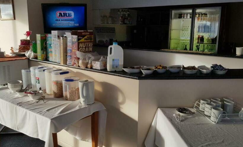 디럭스 룸, Alexander Motel