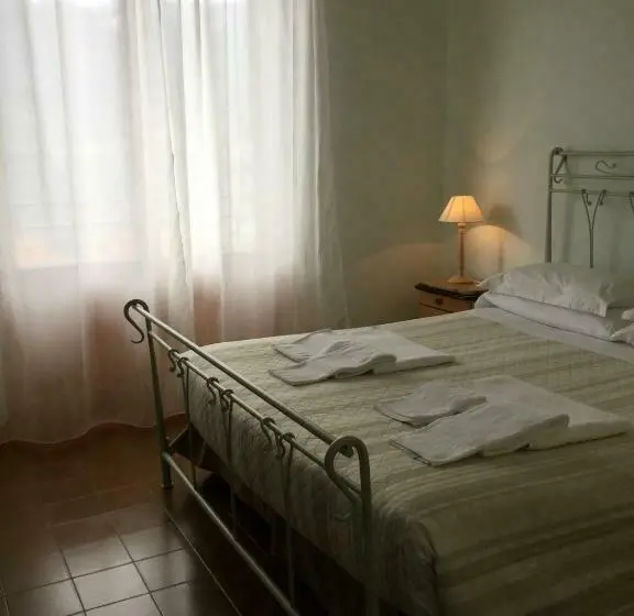 Standard-huone Järvinäkymä, B&b Cherry En Rose