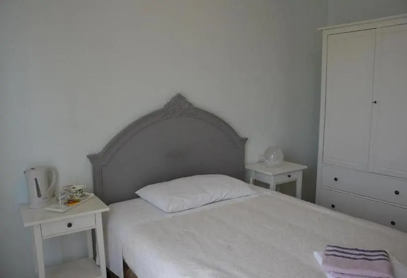 Standard Yhden Hengen Huone, B&b Cherry En Rose