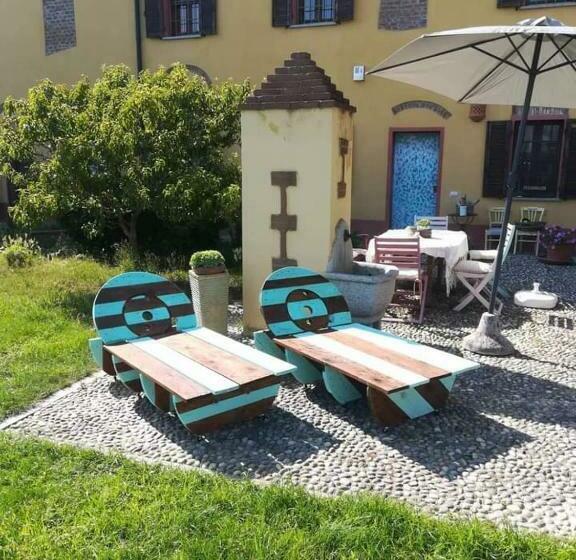 جناح عائلي, B&b Il Pioppo E La Fonte