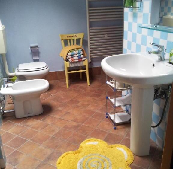 جناح عائلي, B&b Il Pioppo E La Fonte