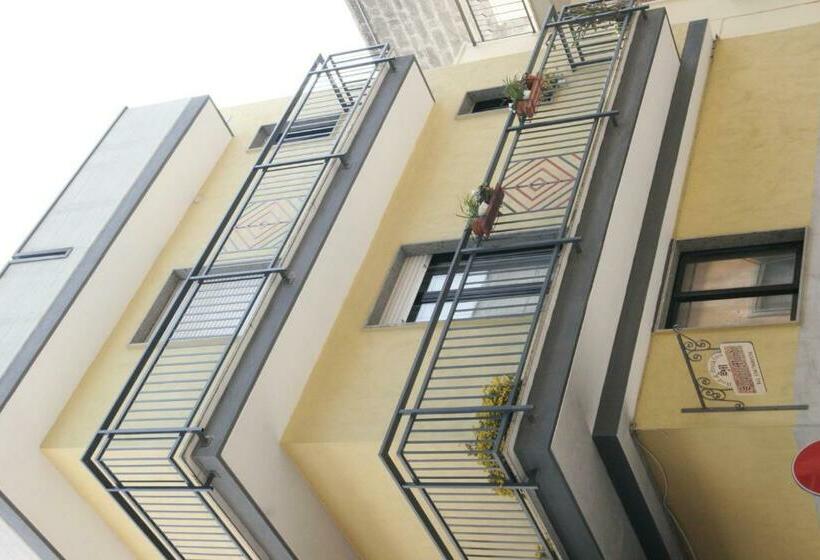 اتاق استاندارد, B&b Stupor Mundi