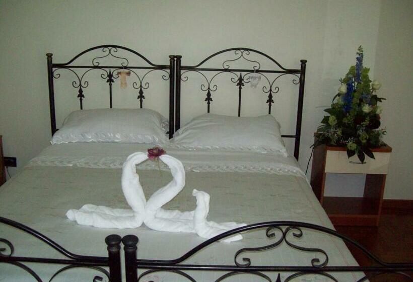 Номер Стандарт, B&b Stupor Mundi
