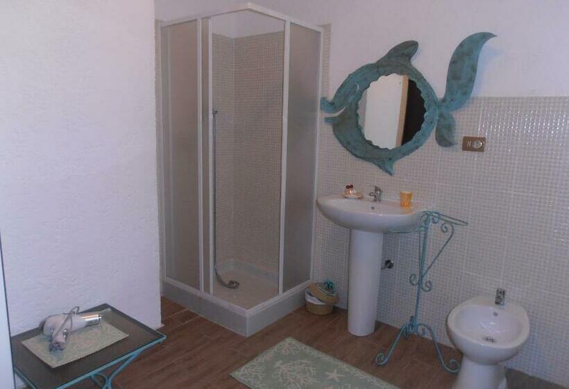 标准房带园景, La Dea Madre