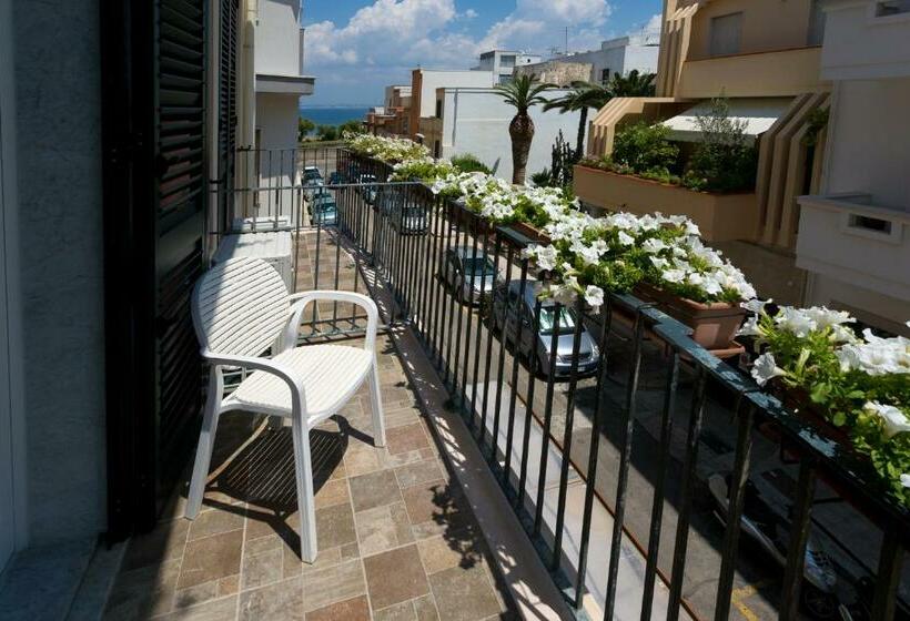 غرفة قياسية فردية, L'uomo E Il Mare