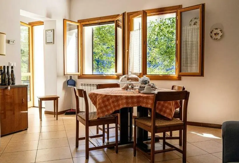 Huoneisto 1 Makuuhuone, Podere Riosto Cantina&agriturismo