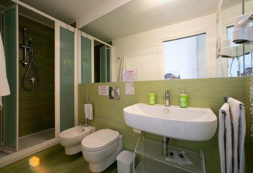 标准间, Terrazze Villanova