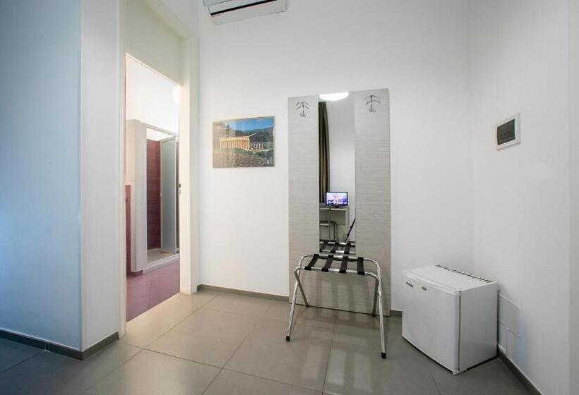 标准单人间, Terrazze Villanova