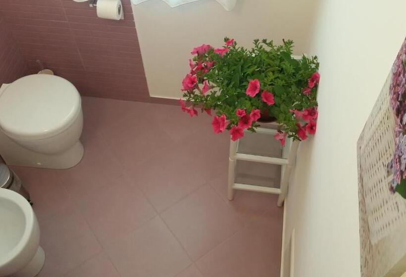 标准三人间, Terrazze Villanova