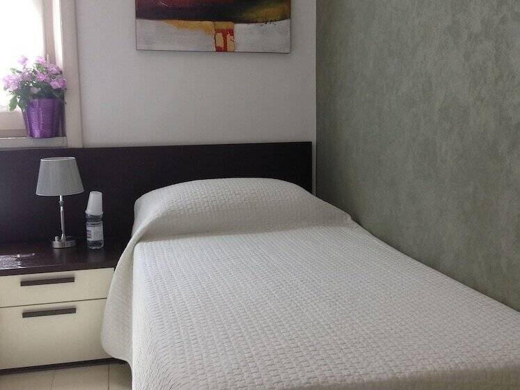 标准单人间, Terrazze Villanova