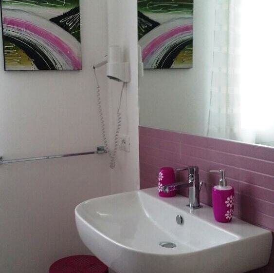 标准单人间, Terrazze Villanova