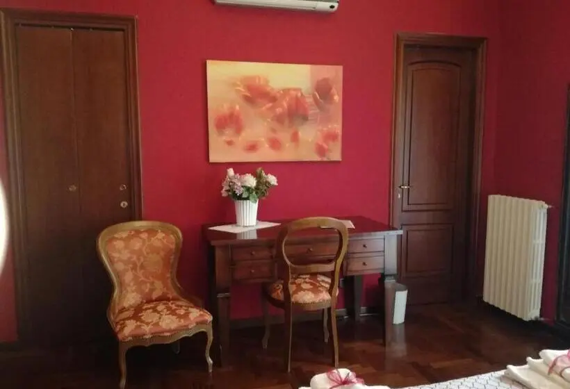 コンフォートトリプルルーム, Villa Carmen On Etna