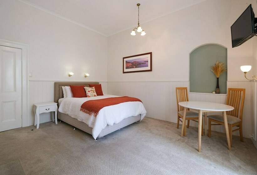 豪华工作室, Windarra On High