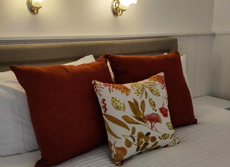 豪华工作室, Windarra On High