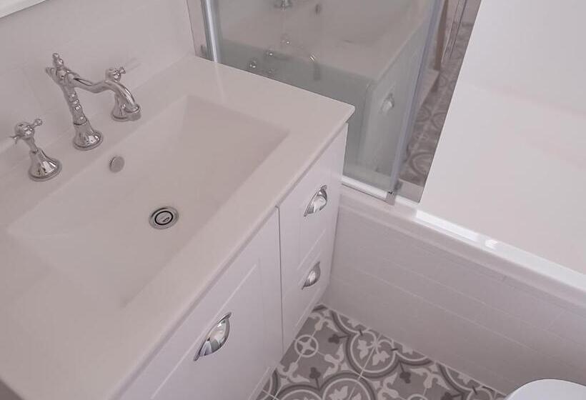 سوئیت با بالکن, Windarra On High