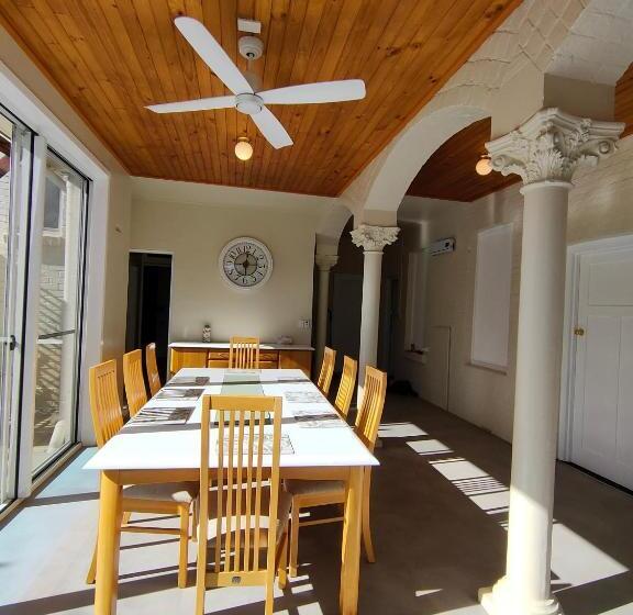 带1个卧室的带阳台的公寓, Windarra On High