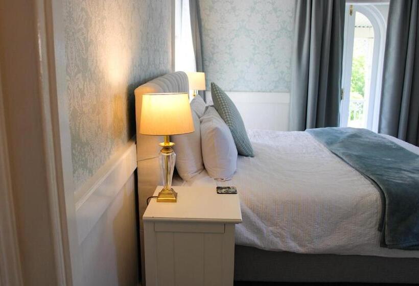 家庭间, Windarra On High